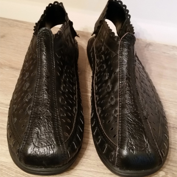 ANGEL steps perforated leather sling back black sandals 7W casual comfort. - Picture 4 of 7